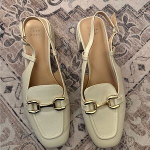 EUC A New Day Women's Cream Slingback Block Heel Loafers size 10